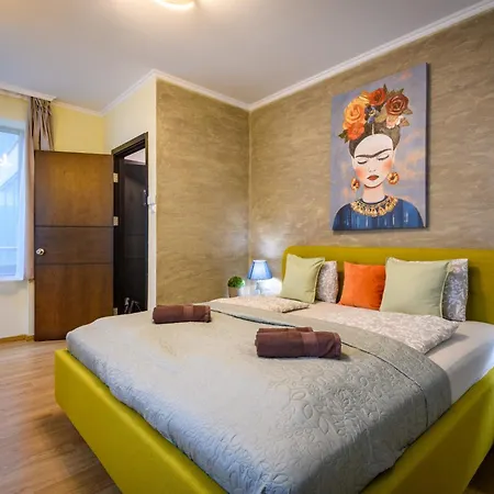 Budapest Holidays Apartments & Spa Exterior photo